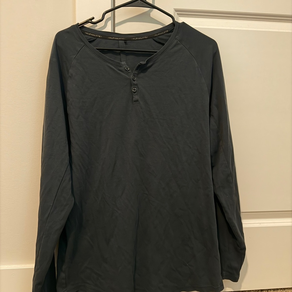 Alphalete Long-Sleeve Grey Henley Shirt